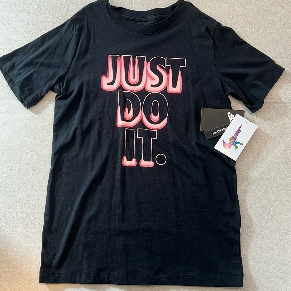 Nike Youth Tee! NWT
